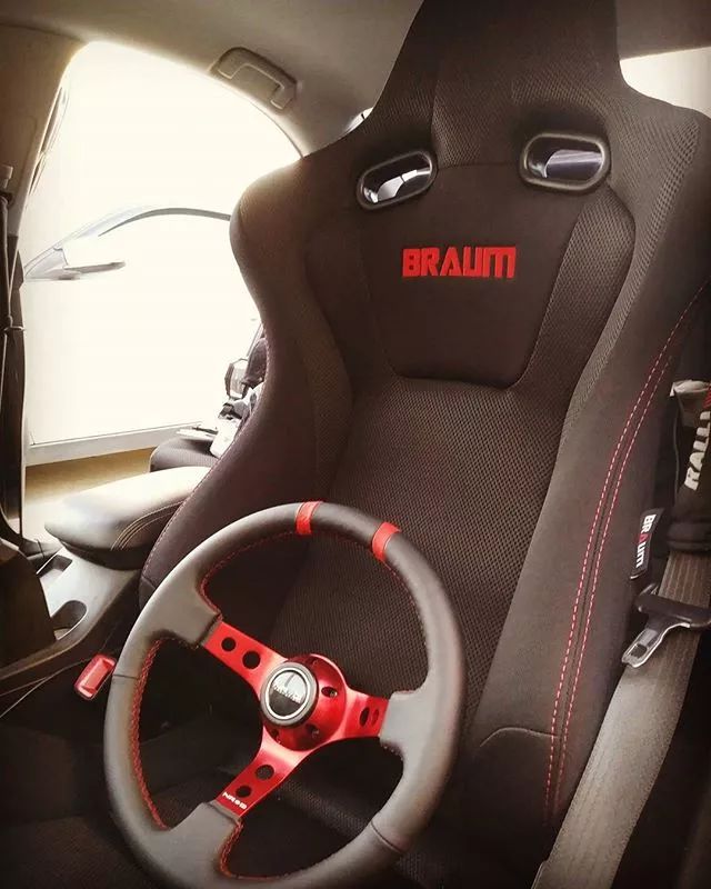 三菱evo对比翼神evo,三菱翼神改evo多少钱