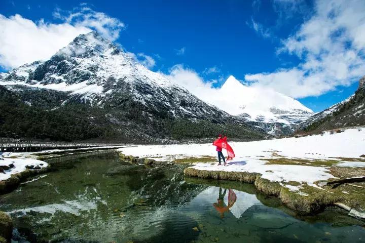 一下雪峨眉山就成了仙境,一下雪川西便美成了天堂