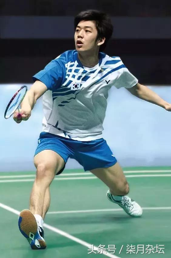 羽毛球课开展的意义,羽毛球课用什么拍子