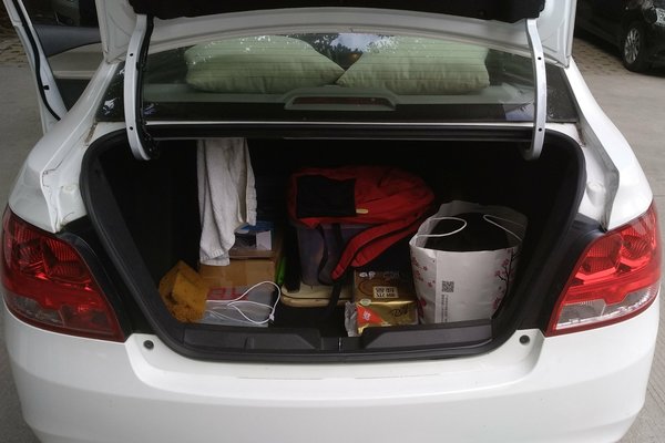 赛欧3手动有什么缺点,赛欧31.3手动舒适天窗版落地价