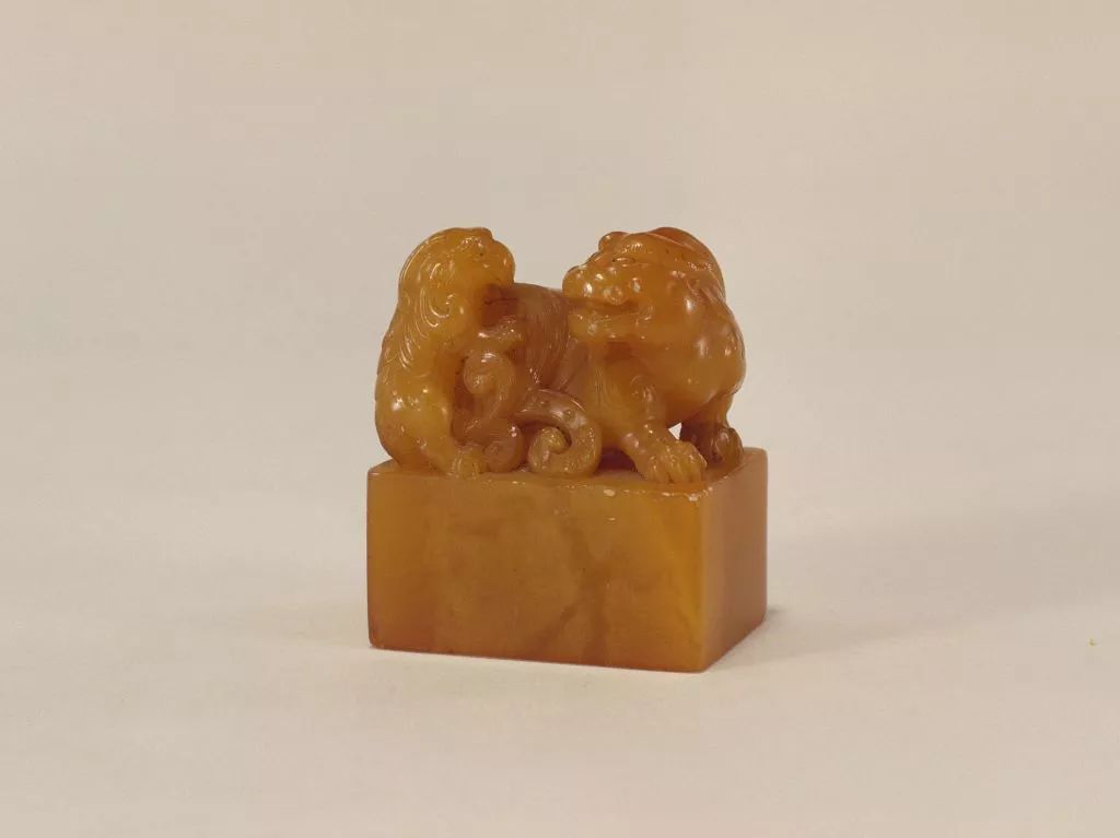 田黄石和金田黄的价钱及区别,昌化田黄寿山田黄老挝田黄哪个好