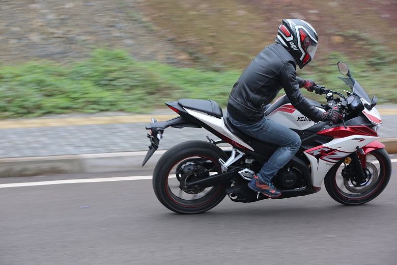 新感觉250双缸二手多少钱,新感觉双缸250摩托车推荐