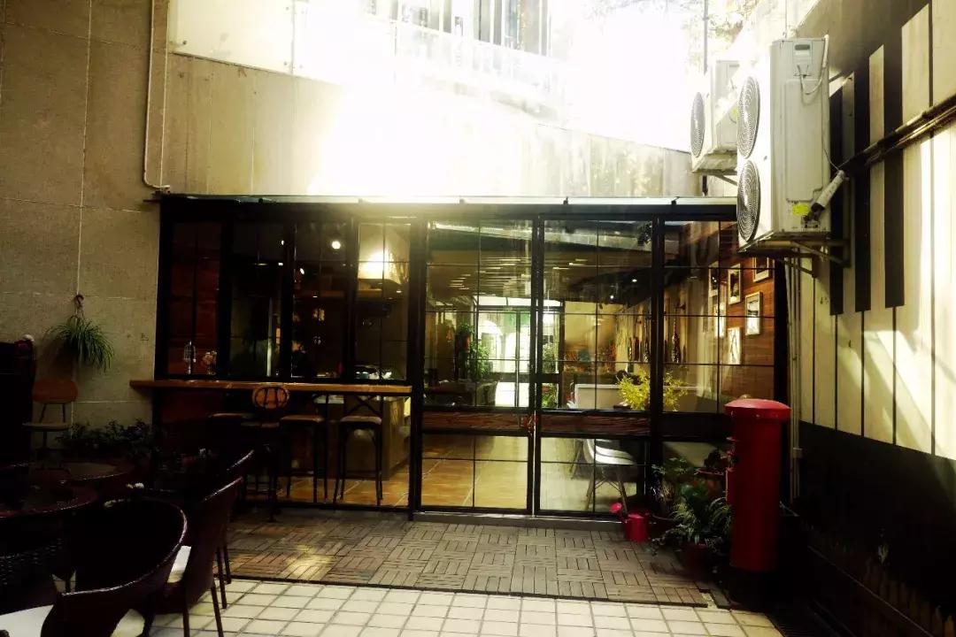 辞职去流浪的歌曲,辞职做歌手