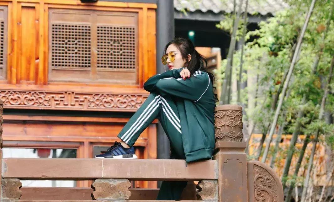 杨幂阿迪达斯冬款代言图片,杨幂adidasoriginals品牌形象代言人