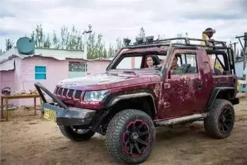 战狼2吴京介绍自己是哪部队的,战狼2电影吴京片段完整版