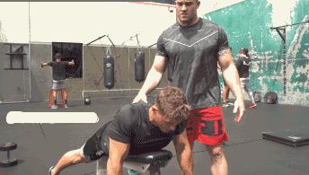 肩部训练如何不伤肩关节,肩部训练后关节损伤如何恢复