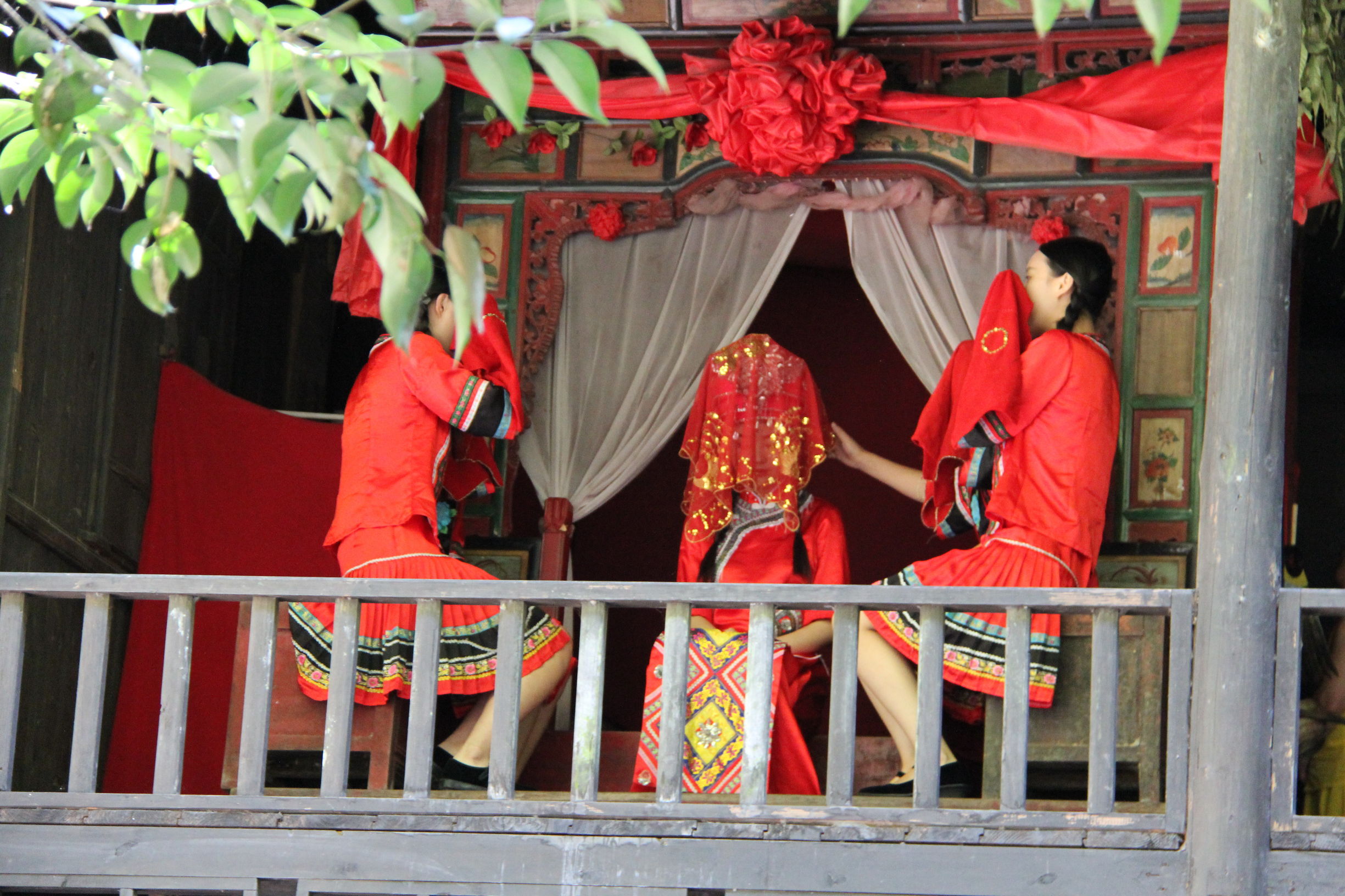 湖南湘西土家族苗族民歌,湖南土家族苗族自治州在哪里