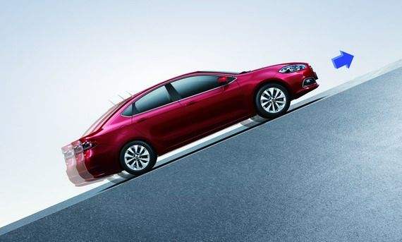 上坡起步不溜车不熄火的诀窍视频,科目二上坡定点起步不熄火的方法