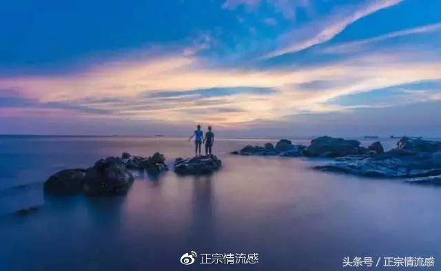 边走边吃水果视频,边走边吃一路看风景