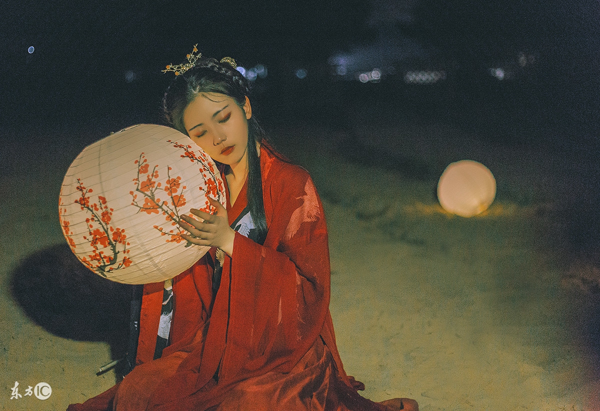 古风微小说你眉眼含笑的样子,江山如画怎敌你笑颜如花古风