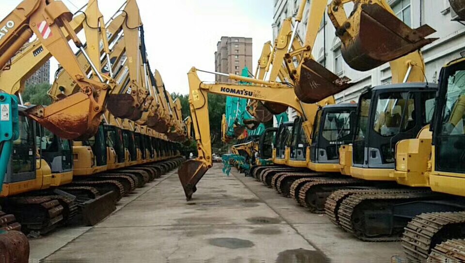 二手挖掘机哪个商家好,如何选二手挖掘机