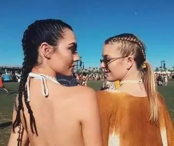 留长头发怎么给理发师说,留长头发怎么赚钱