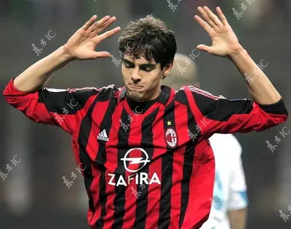 那个偷走人们初恋的足球美少男，终于在16年后说了分手！