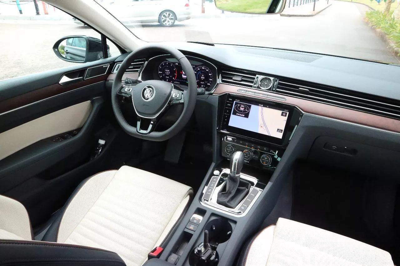 一汽大众迈腾试驾的视频,提前告捷