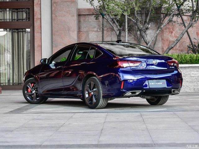 蒙迪欧2.0t豪华版落地价对比迈腾,17年245高功率蒙迪欧对比迈腾