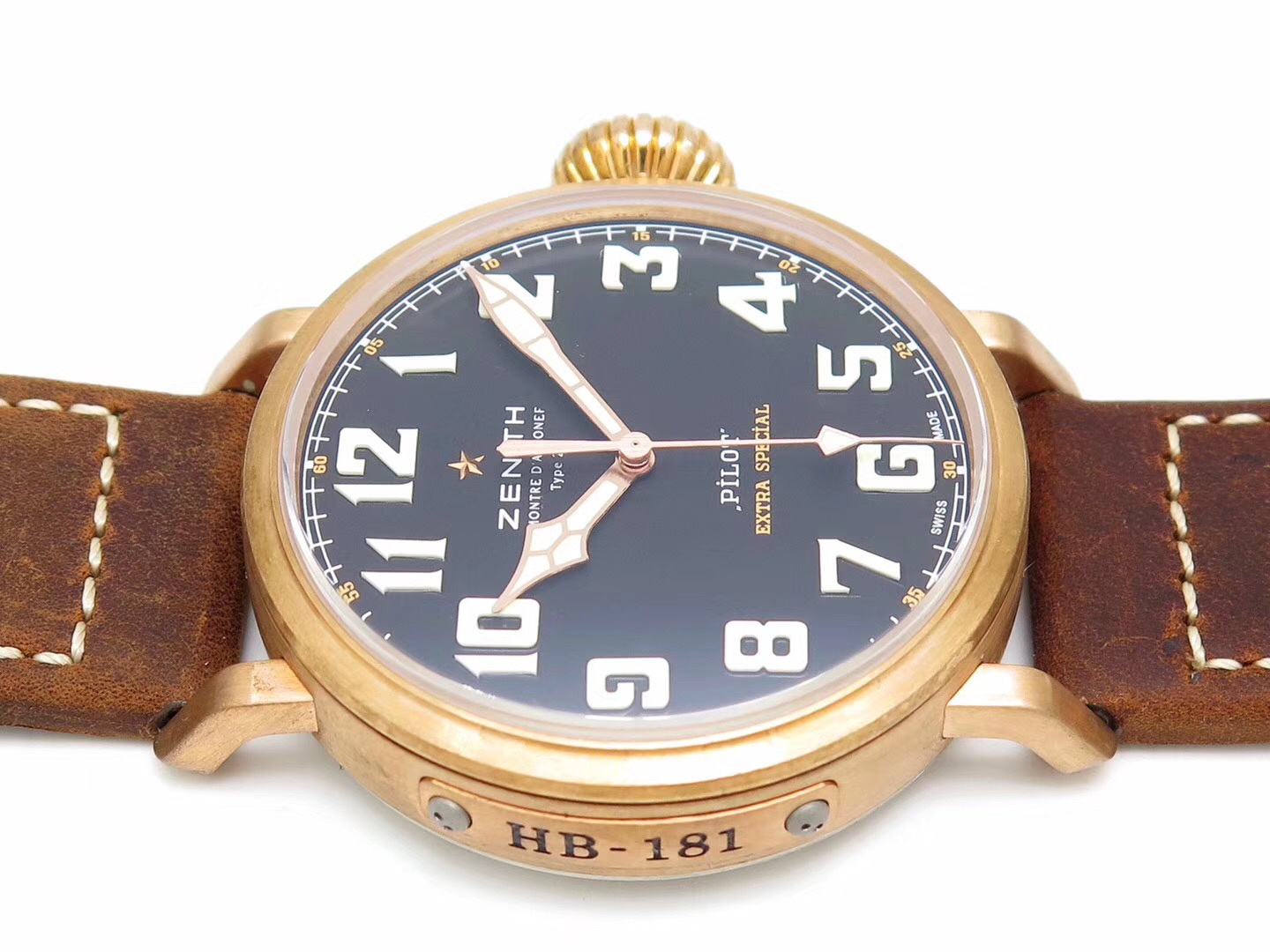 胡歌手表青铜大飞,胡歌同款蓝表面陨石手表