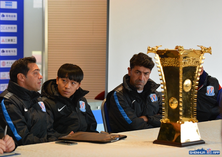 绿地申花U17梯队瞻仰*共中**一大会址不忘初心开启新征程