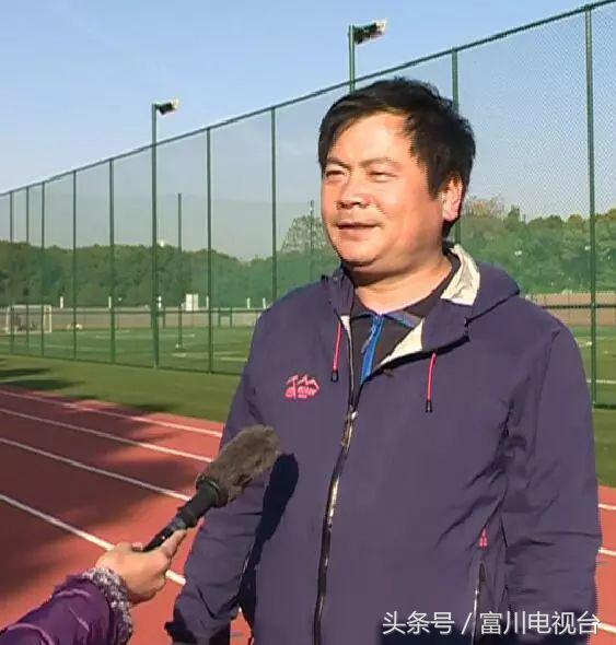 国家二类标准田径场,国家二类田径场是无颗粒跑道吗