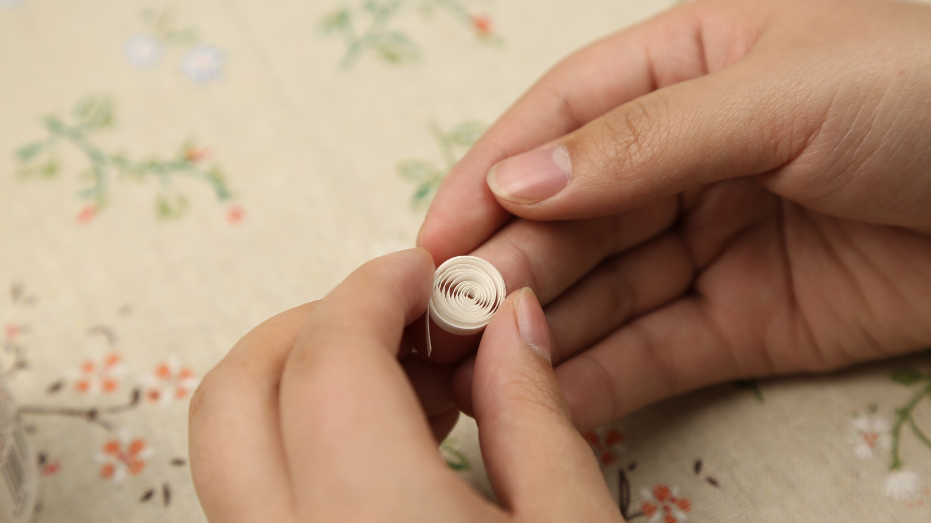 衍纸手工作品简单花,衍纸教程简单的花