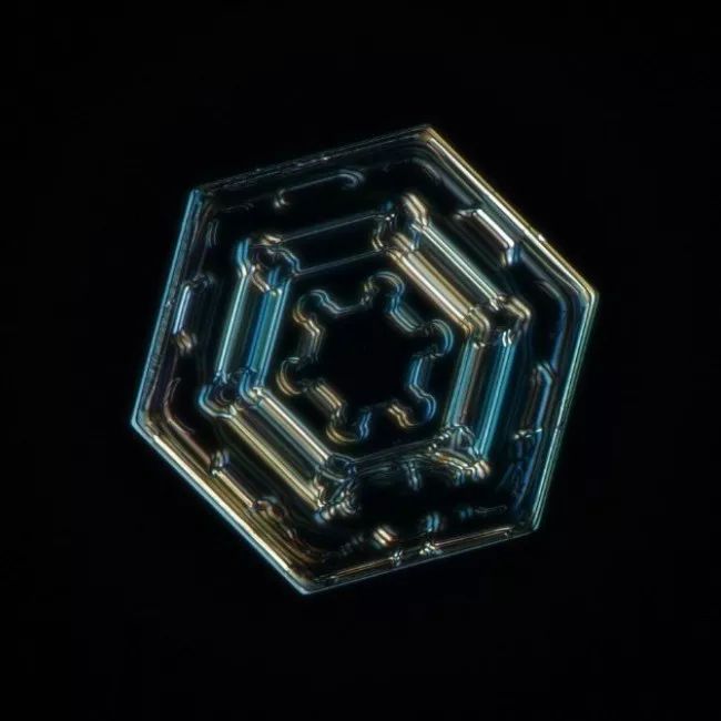 历时8年用微距镜头拍摄的雪花,超级微距拍摄雪花