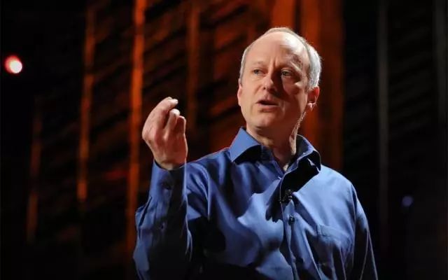 哈佛大学里到底有没有凌晨4点还灯火通明的图书馆？