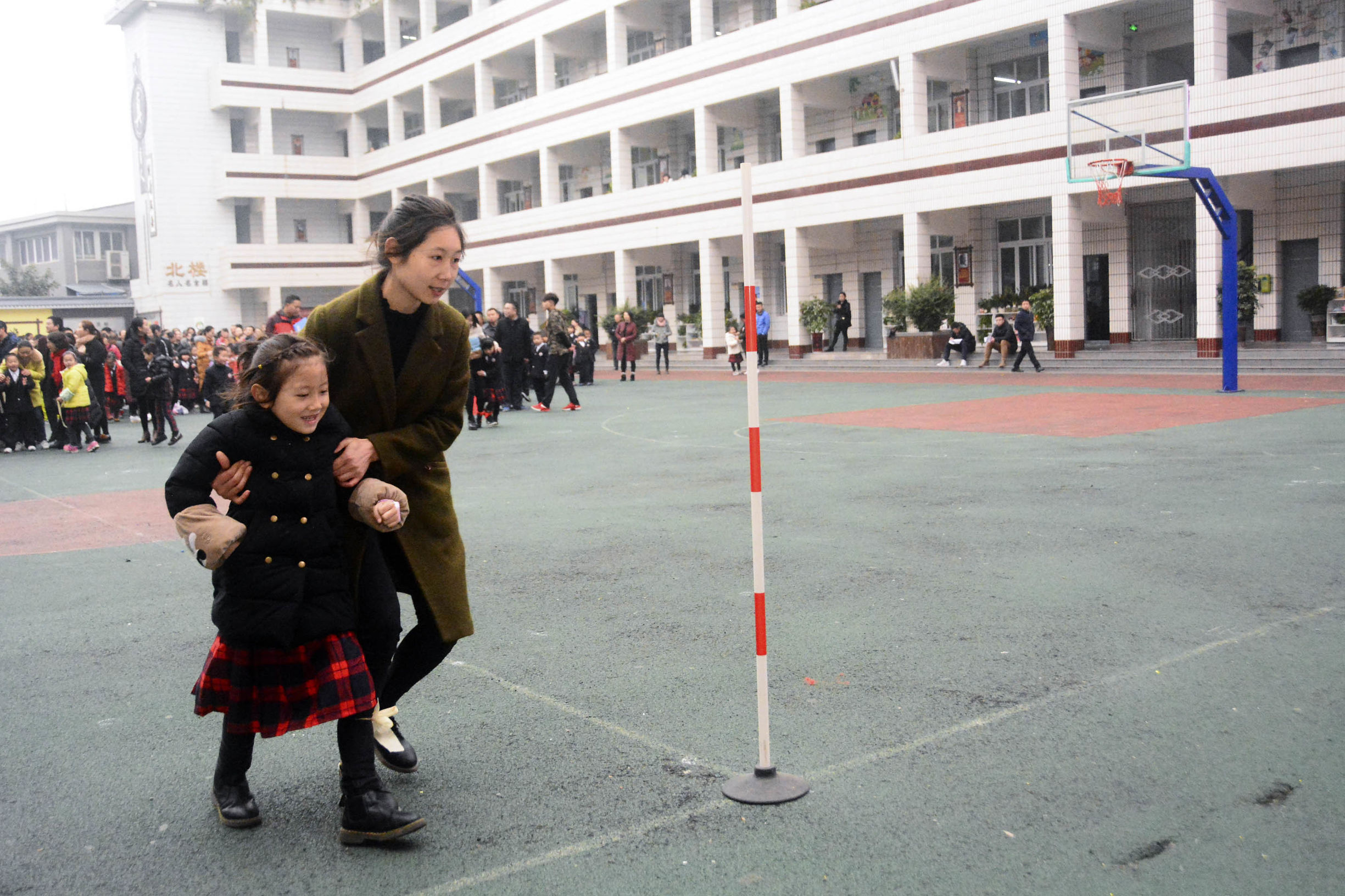 冬季亲子运动会游戏大班,巴州三中运动会