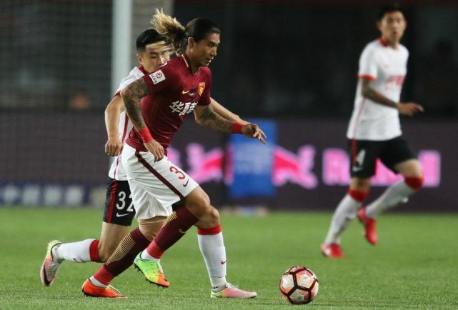 没有纹身的十个足球球星,十大没有纹身的足球球星