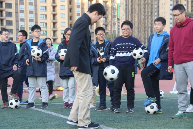 阳光体育快乐童年,阳光体育活力校园