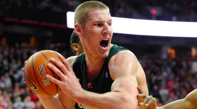 新疆官宣新外援加盟,新疆新外援最新引援