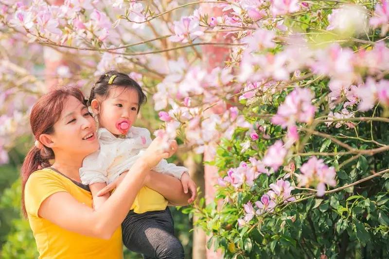 宝马疯了吗?请了5个辣妈带娃来试驾!(超级彩蛋在结尾)