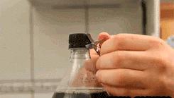 明天愚人节|小财送你办公室整蛊全攻略,对不起了,领导!