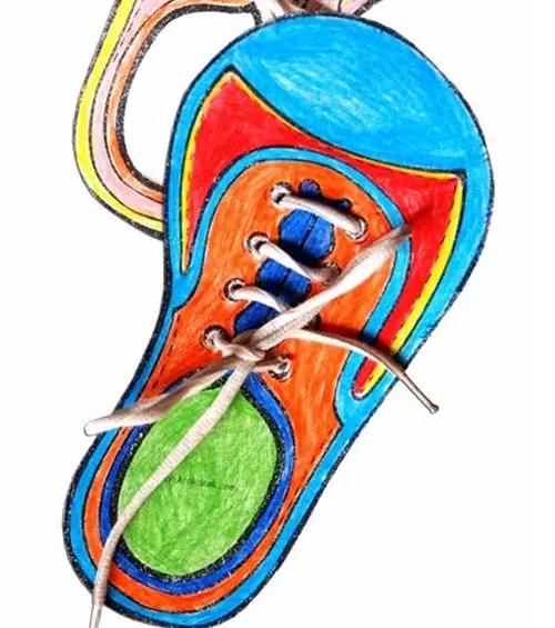 用废纸板可以给孩子做什么玩具呢,用废纸壳可以给孩子做哪些玩具