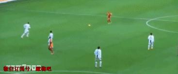 叹为观止的足球花式,足坛那些神来之笔的高能过人瞬间