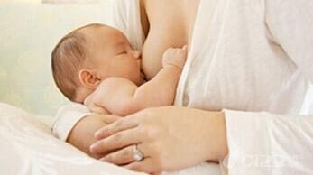 生理性奶涨到底是热敷还是冷敷,新妈妈奶涨疼有什么解决办法