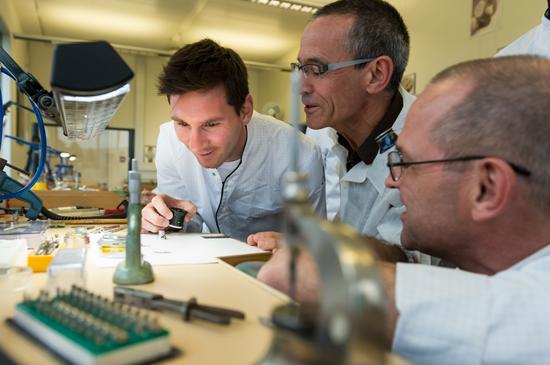 最火的c罗戴的哪一款手表,c罗梅西内马尔戴什么手表