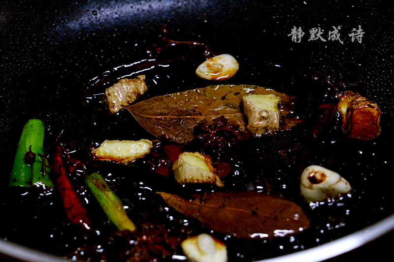 最火秘制酱香猪蹄好吃特点,秘制猪蹄绝密配方