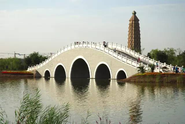 瀹佸绗竴缇庡コ鐓х墖,涓浗瀹佸绗竴缇庝汉