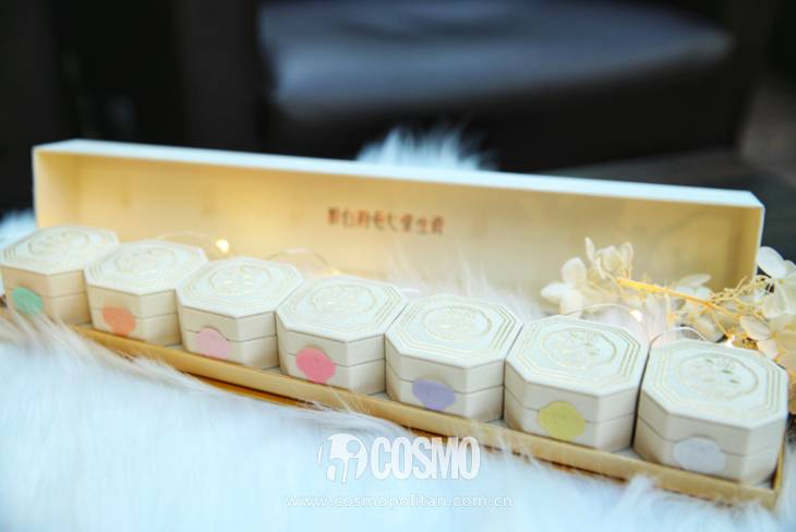 抢鲜报｜微信官方阿玛尼细管雅诗兰黛双色唇膏给我来一打好吗？