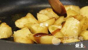 土豆烧鲍鱼注意事项,回家吃饭栏目鲍鱼烧土豆