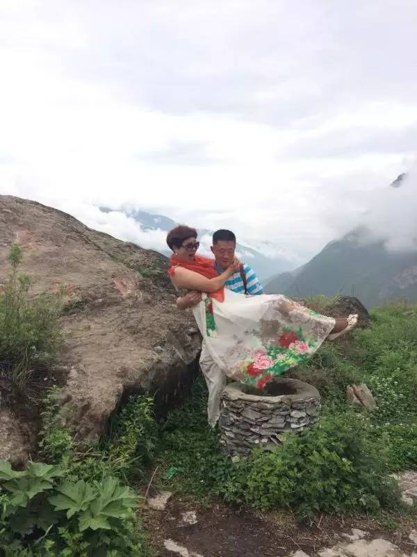 她，用旅行，战胜了癌症。