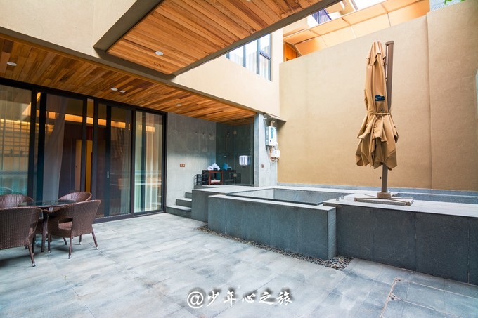 世界五大温泉胜地 (温泉旅游攻略全球六大最美温泉)