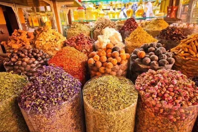 迪拜阿联酋对中国免签吗,阿联酋对中国免签入境多少天