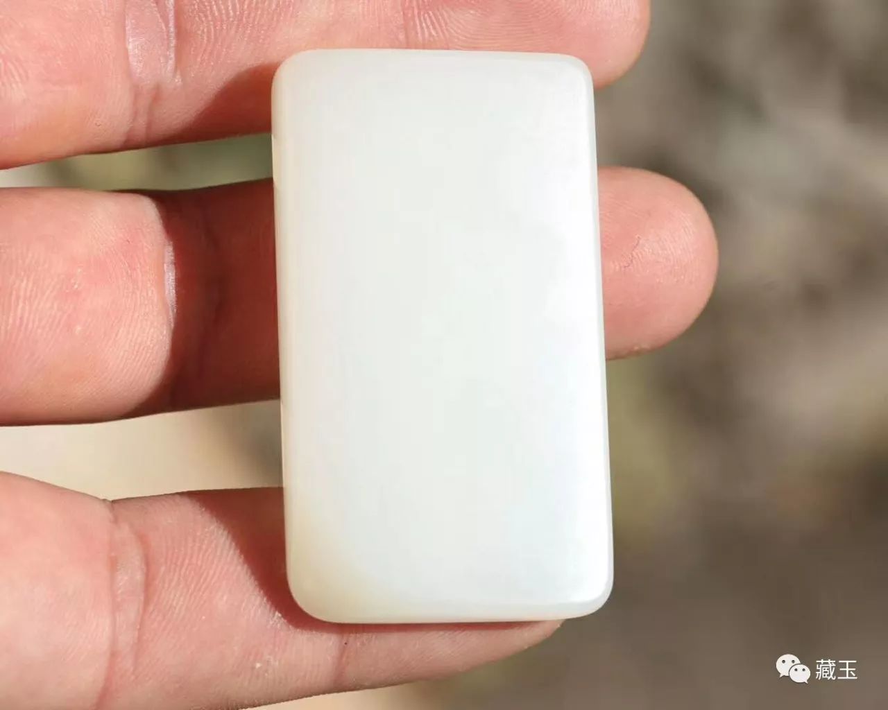 怎么辨别和田玉的最简单方法,如何用最简单的方法鉴别和田玉