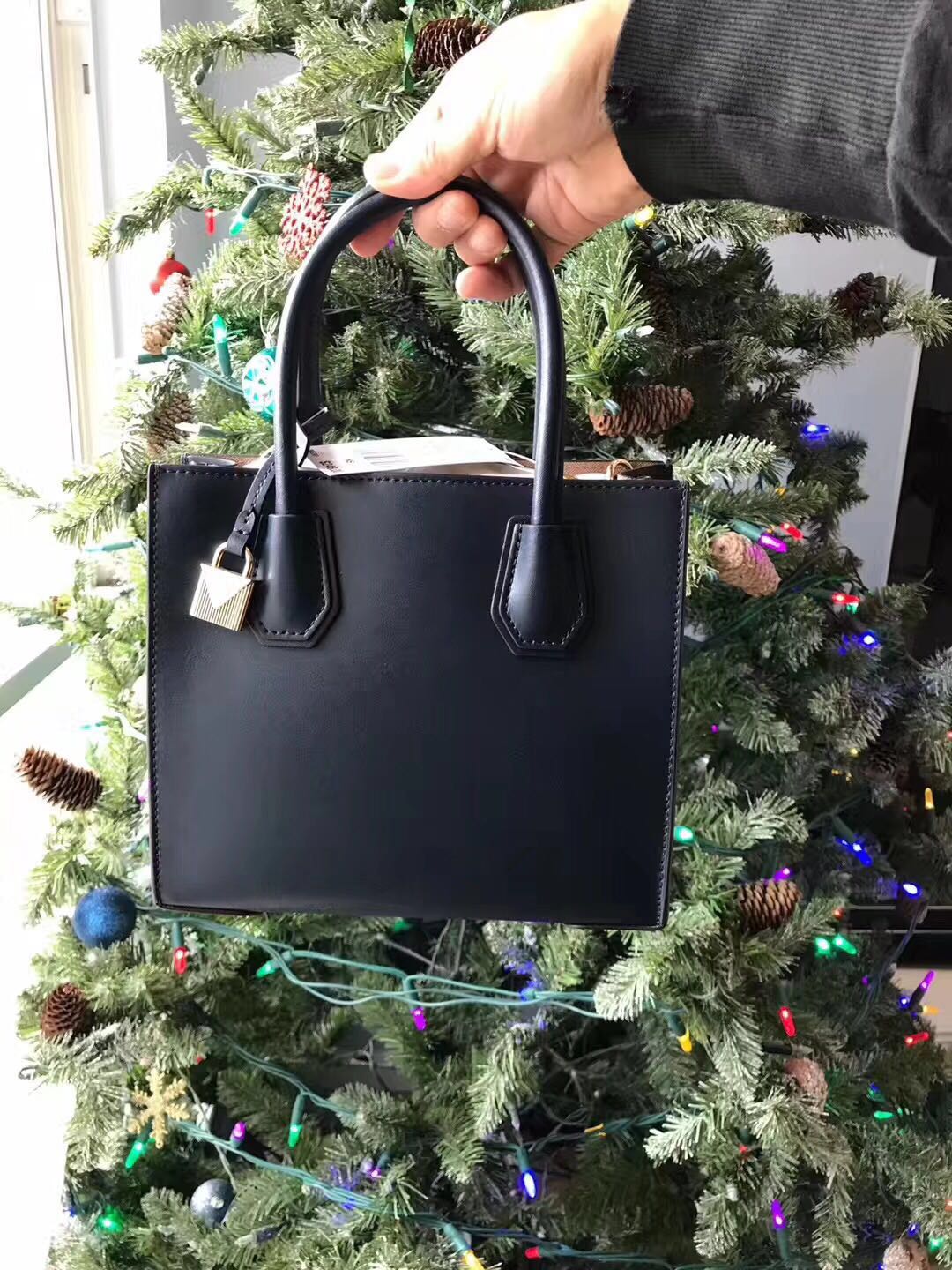 给女生买包包,给女生买名牌包包