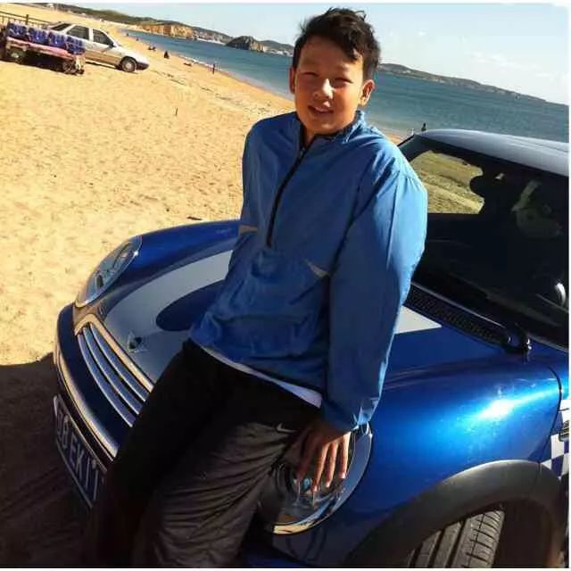 谁没有18岁照片的抖音模板,苏宁球员名单照片