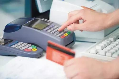 境外取现超过10万了怎么处理,国外取现超过10万怎么办