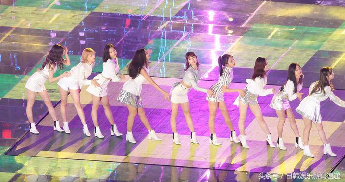 头上蝴蝶结不合作TWICESana妙招一秒解决