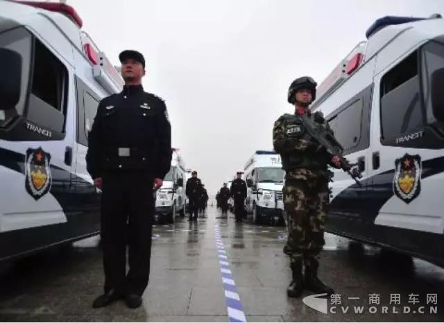 新型信号侦测警车,摄像头识别警车