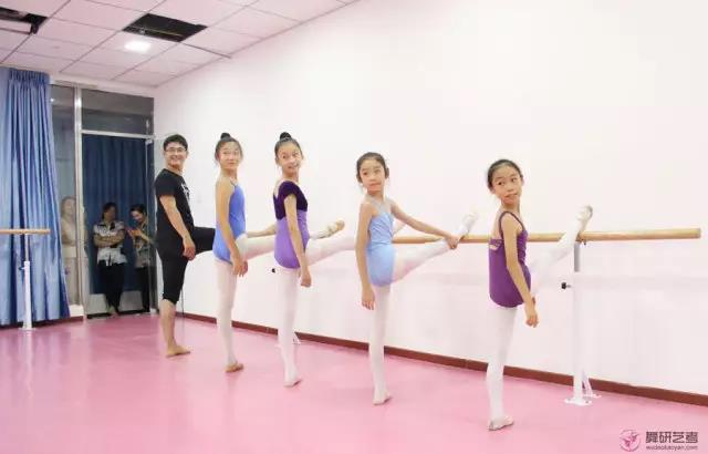 软开度练习常用的训练方法,软开度训练的你们怎么坚持下来的