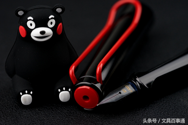 凌美熊本熊联名款钢笔,skb熊本熊联名钢笔